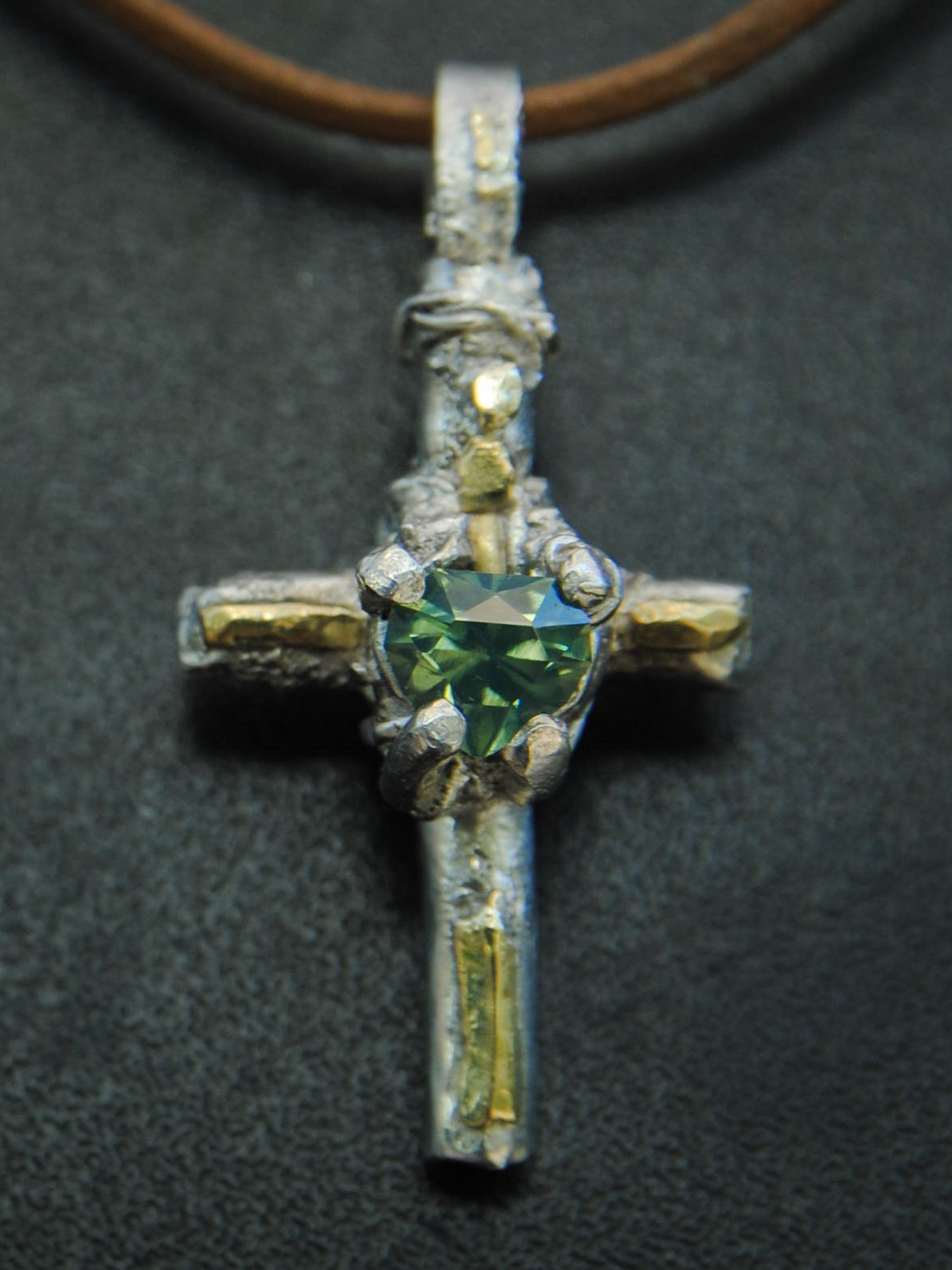 croix argent 925 zircon vert incrustation or bijou artisanal fusyom